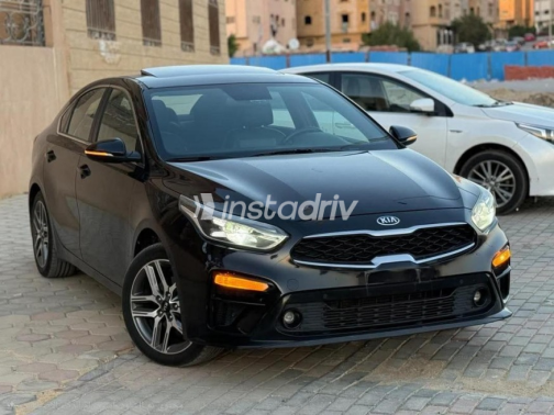 كيا سيراتو 2019 أسود أوتوماتيك مستعملة للبيع في قنا - 1