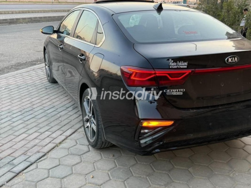 كيا سيراتو 2019 أسود أوتوماتيك مستعملة للبيع في قنا - 9