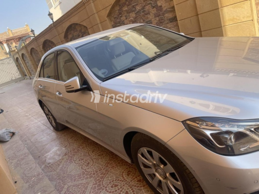 مرسيدس E 200 2014 فضي أوتوماتيك مستعملة للبيع في العاشر من رمضان - 4