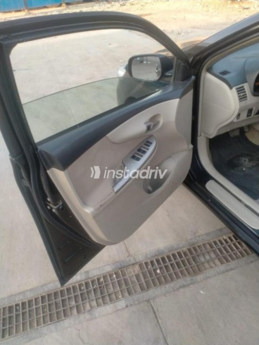 Toyota Corolla 2010 Black Automatic Used for Sale in Kafr el-Dawwar - 7