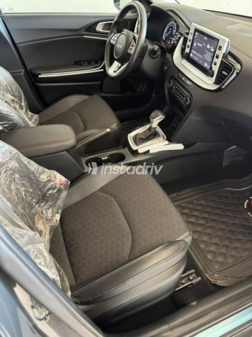 Kia Ceed 2022 Gray Automatic Used for Sale in Cairo - 8