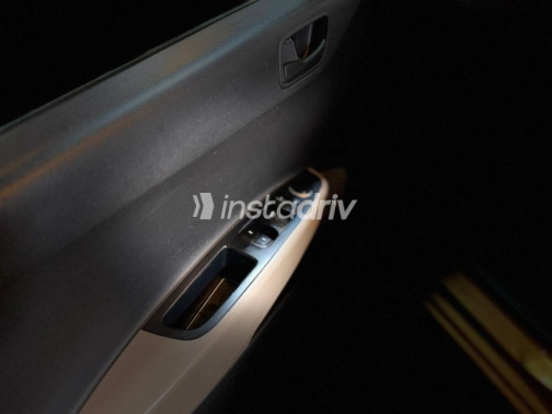 هيونداي I10 2015 ذهبي أوتوماتيك مستعملة للبيع في القاهرة - 10