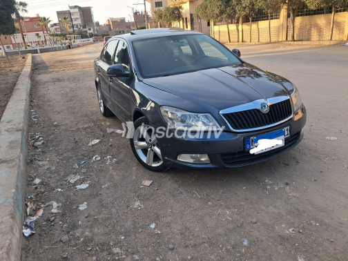 سكودا فانتازيا 2012 أبيض أوتوماتيك مستعملة للبيع في دكرنس - 5