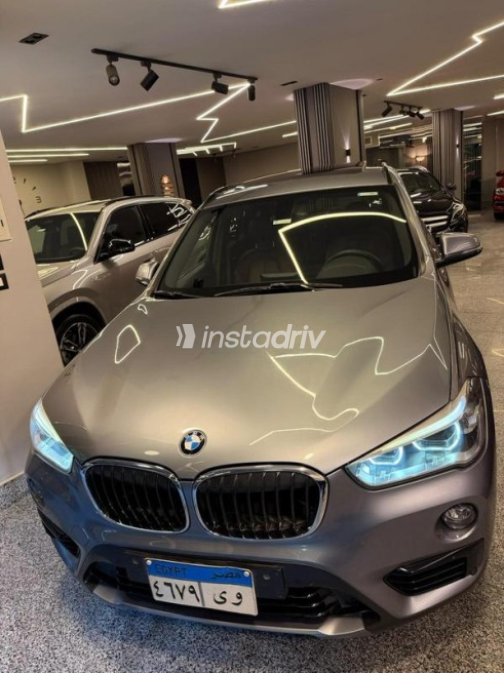 بي ام دبليو X1 2019 رمادي أوتوماتيك مستعملة للبيع في حدائق الاهرام - 3