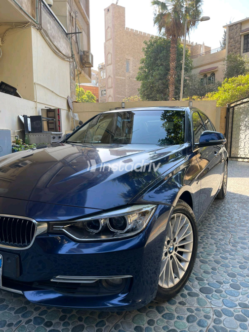 BMW 320 2014 White Automatic Used for Sale in Maadi - 9