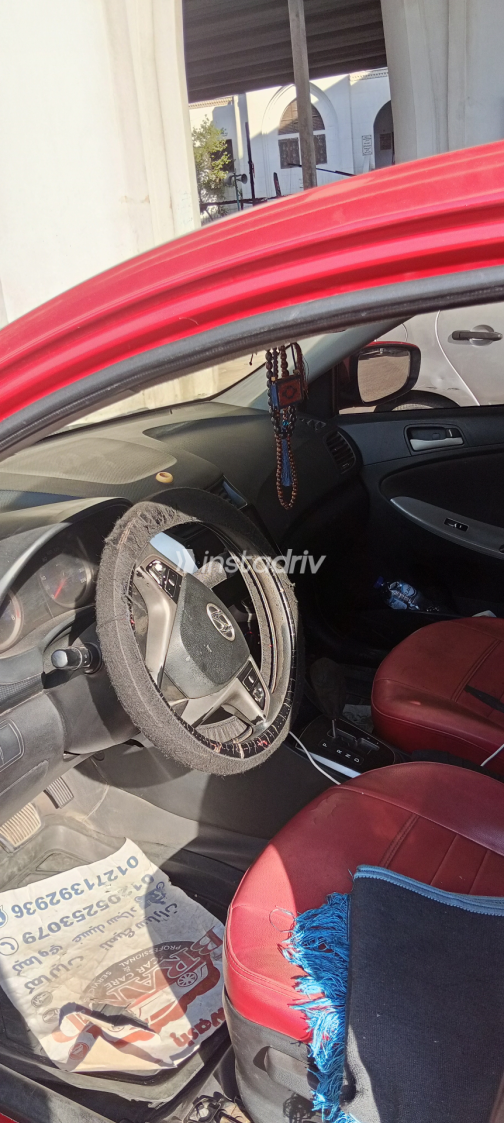 Hyundai Accent RB 2016 Red Automatic Used for Sale in Cairo - 4