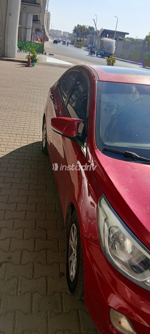 Hyundai Accent RB 2016 Red Automatic Used for Sale in Cairo - 6