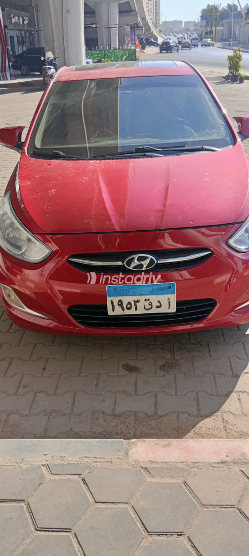 Hyundai Accent RB 2016 Red Automatic Used for Sale in Cairo - 8