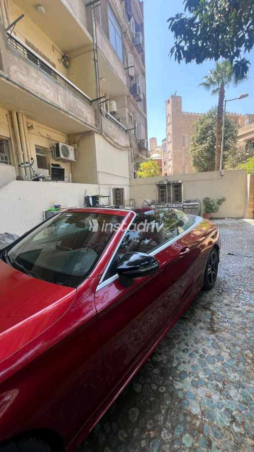 Mercedes C 180 2019 Red Automatic Used for Sale in Maadi - 3