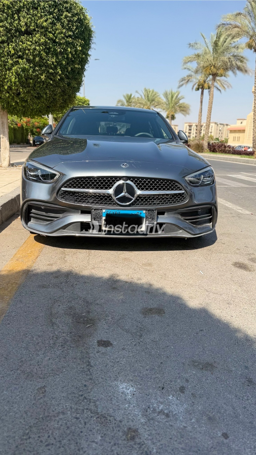 Mercedes C 200 2022 Gray Automatic Used for Sale in Cairo - 3