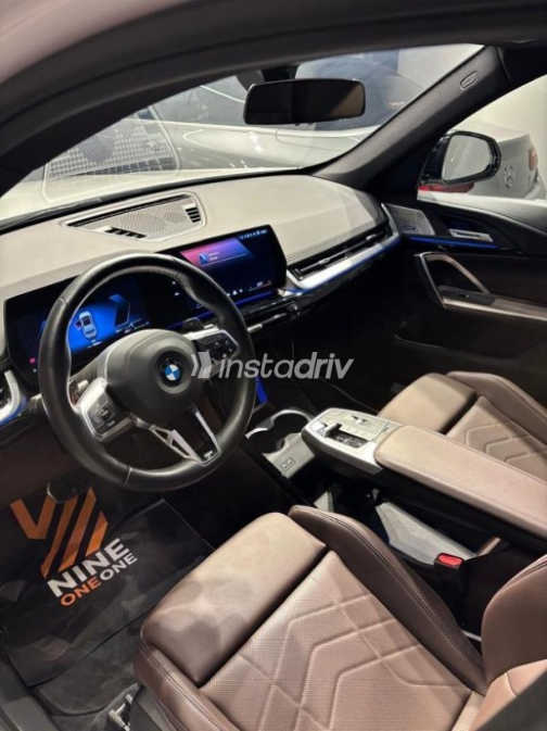 بي ام دبليو X1 2026 أبيض أوتوماتيك مستعملة للبيع في القاهرة - 3