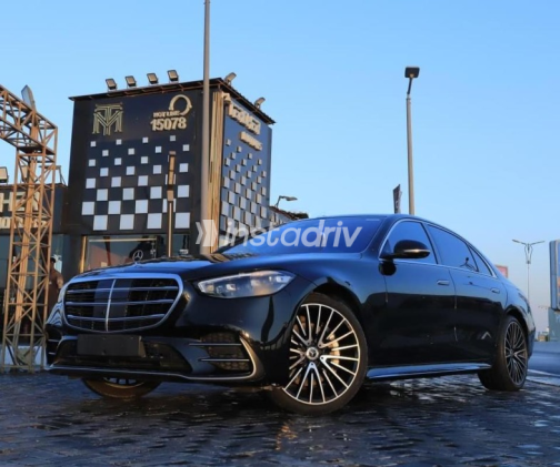 Mercedes S 500 2021 Black Automatic Used for Sale in Sheikh Zayed City - 1