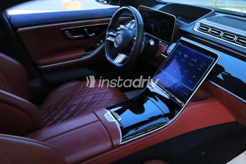 Mercedes S 500 2021 Black Automatic Used for Sale in Sheikh Zayed City - 5