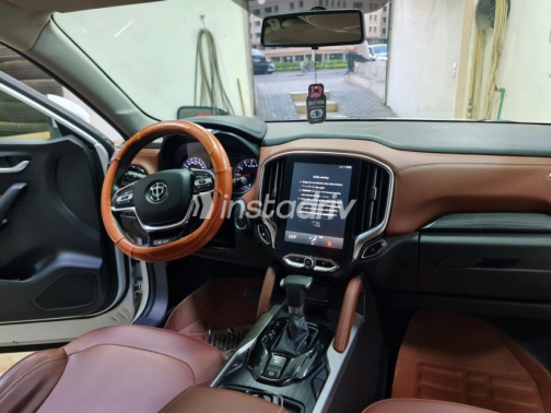 بريليانس V6 2019 أبيض أوتوماتيك مستعملة للبيع في 6 أكتوبر - 6