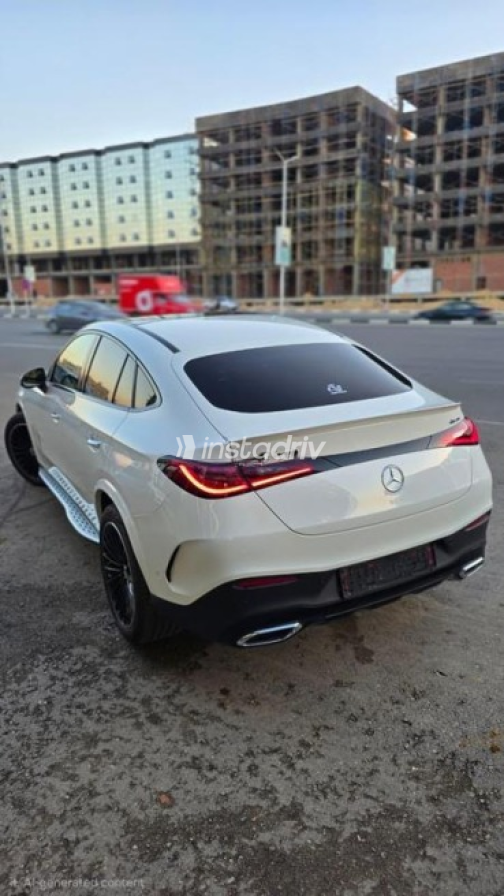 مرسيدس GLC 300 2024 أبيض أوتوماتيك مستعملة للبيع في القاهرة - 6