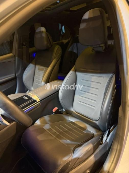 Mercedes C 180 2023 Silver Automatic Used for Sale in Cairo - 2