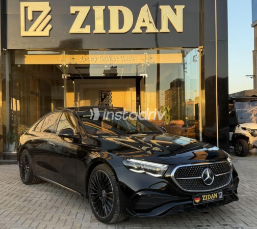 Mercedes E 200 2026 Black Automatic Used for Sale in Sheikh Zayed City - 8