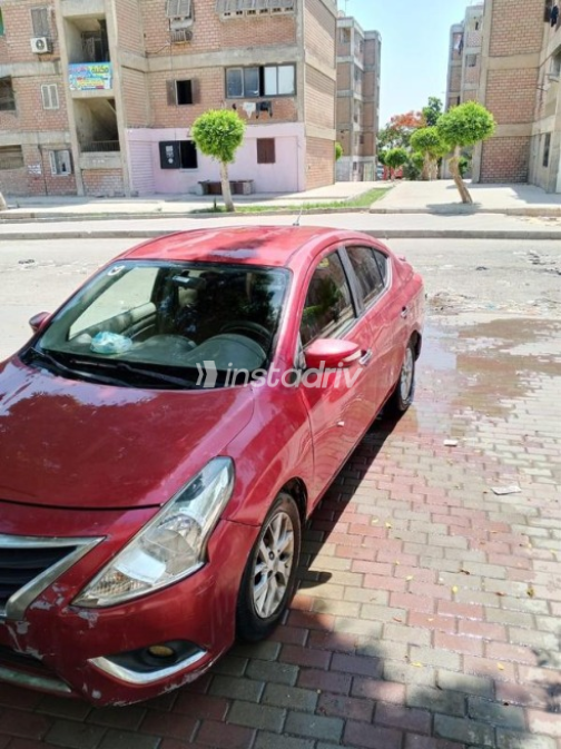 Nissan Sunny 2016 Dark Red Automatic Used for Sale in 6 October - 2