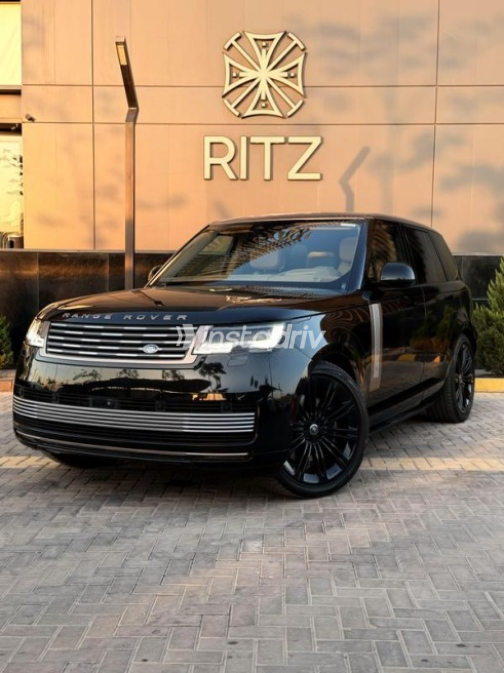 Land Rover Range Rover Vogue 2024 Black Automatic Used for Sale in Cairo - 1