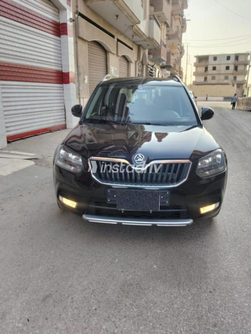 سكودا ياتى 2015 أسود أوتوماتيك مستعملة للبيع في منيا القمح - 1