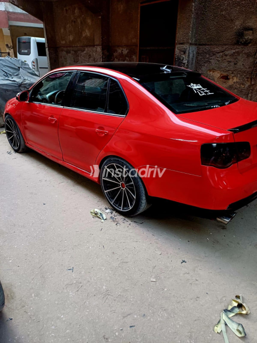 Volkswagen Golf 2006 Red Automatic Used for Sale in Giza - 6