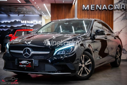 مرسيدس CLA 180 2017 أسود أوتوماتيك مستعملة للبيع في القاهرة - 3