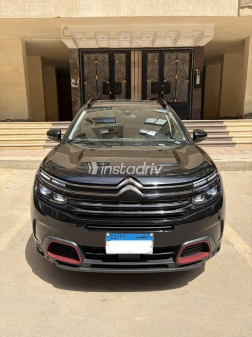 سيتروين C5 اير كروس 2021 أسود أوتوماتيك مستعملة للبيع في المقطم - 1