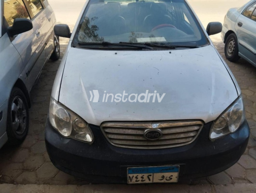 بى واى دى‬ F3 2014 فضي يدوي مستعملة للبيع في مدينة الشيخ زايد - 8