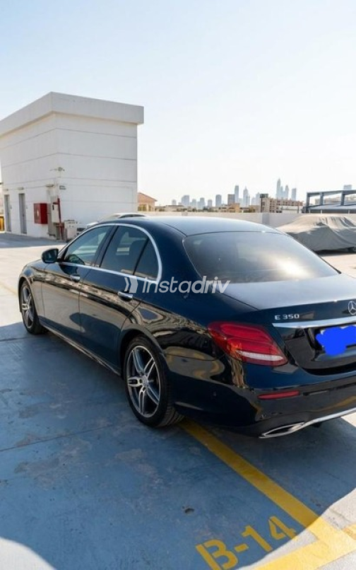 مرسيدس E 350 2019 أسود أوتوماتيك مستعملة للبيع في بورسعيد - 4