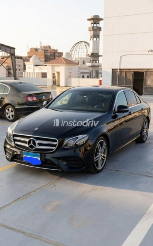مرسيدس E 350 2019 أسود أوتوماتيك مستعملة للبيع في بورسعيد - 5