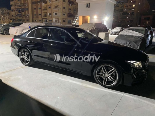 مرسيدس E 350 2019 أسود أوتوماتيك مستعملة للبيع في بورسعيد - 9