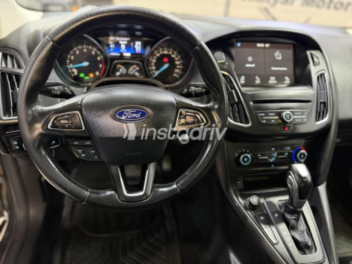 Ford Focus 2018 Gray Automatic Used for Sale in Cairo - 10