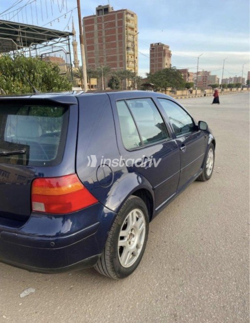 Volkswagen Golf 4 2001 Dark Blue Automatic Used for Sale in Minya Al Qamh - 2