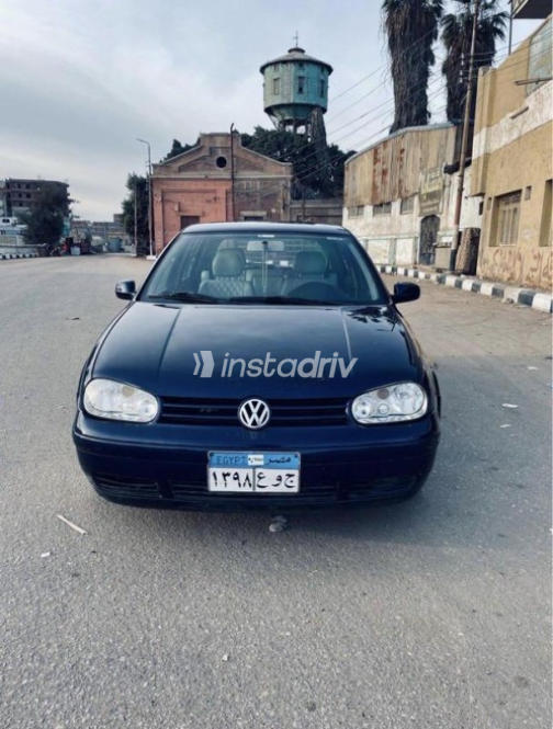 Volkswagen Golf 4 2001 Dark Blue Automatic Used for Sale in Minya Al Qamh - 3