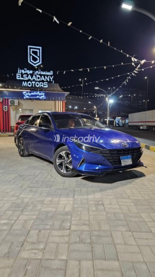 Hyundai Elantra 2021 Dark Blue Automatic Used for Sale in Nasr city - 6