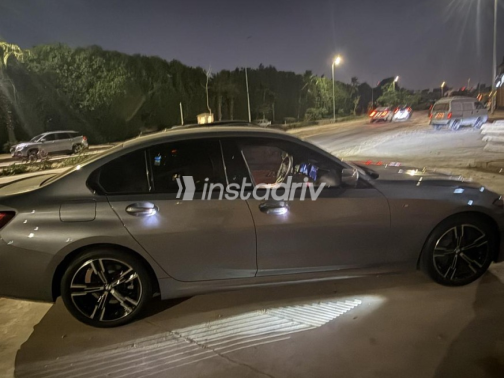 BMW 320 2026 Dark Gray Automatic Used for Sale in Cairo - 5