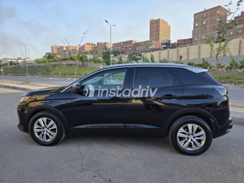 Peugeot 3008 2022 Black Automatic Used for Sale in Nasr city - 6
