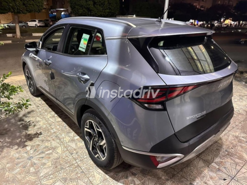 Kia Sportage 2023 White Automatic Used for Sale in Greater Cairo ( Cairo + Giza) - 10