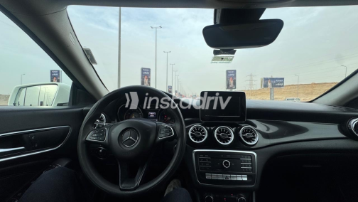 مرسيدس CLA 180 2017 أبيض أوتوماتيك مستعملة للبيع في مدينتى - 5