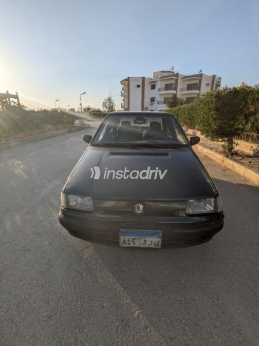 سكودا فيليشيا 1997 أخضر غامق يدوي مستعملة للبيع في شبرا - 3