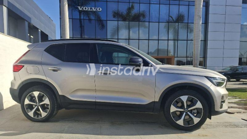 فولفو XC 40 2025 فضي أوتوماتيك مستعملة للبيع في القاهرة الكبرى ( القاهرة - الجيزة) - 8