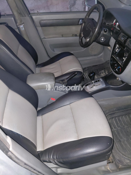 Chevrolet Optra 2014 Silver Automatic Used for Sale in Alexandria - 3