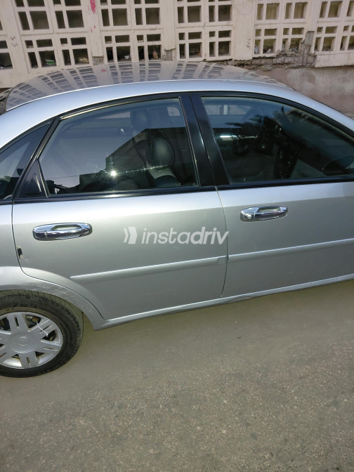 Chevrolet Optra 2014 Silver Automatic Used for Sale in Alexandria - 4