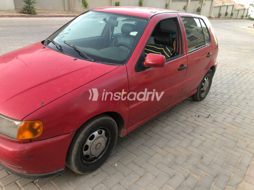 فولكس فاغن بولو 1996 أحمر يدوي مستعملة للبيع في مصر الجديدة - 4
