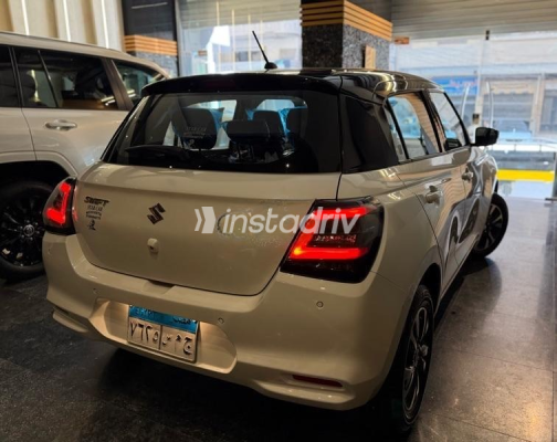 Suzuki Swift 2026 White Automatic Used for Sale in Sheikh Zayed City - 8