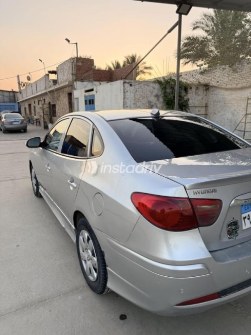 Hyundai Elantra 2020 Silver Automatic Used for Sale in Greater Cairo ( Cairo + Giza) - 7