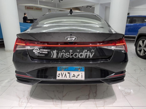 Hyundai Elantra 2022 Black Automatic Used for Sale in Cairo - 6