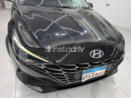 Hyundai Elantra 2022 Black Automatic Used for Sale in Cairo - 8