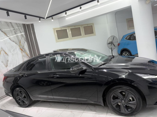 Hyundai Elantra 2022 Black Automatic Used for Sale in Cairo - 10