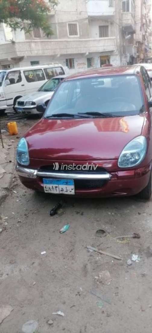 Daihatsu SIRION 2000 Red Manual Used for Sale in Alexandria - 3